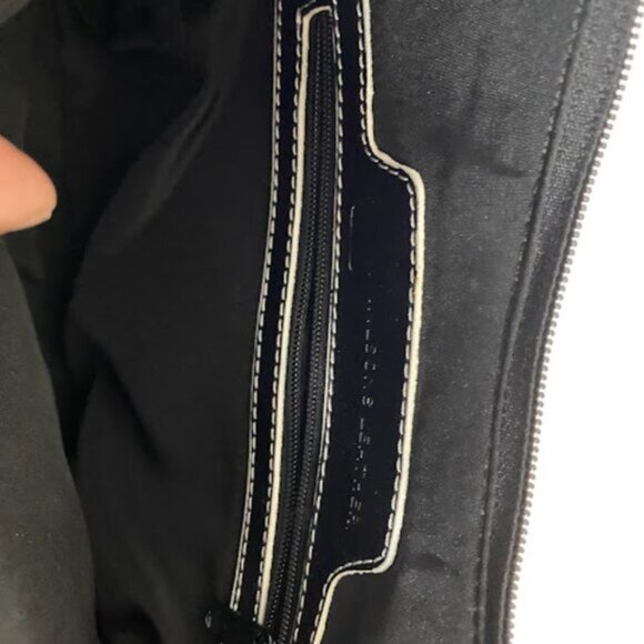 Wilsons Leather Women's Classic Crescent Black Leather Shoulder Bag Small - Picture 4 of 5